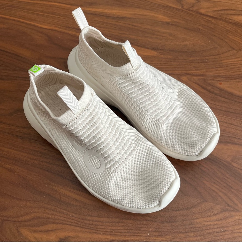 OOFOS White Men's Slip-On Sneakers